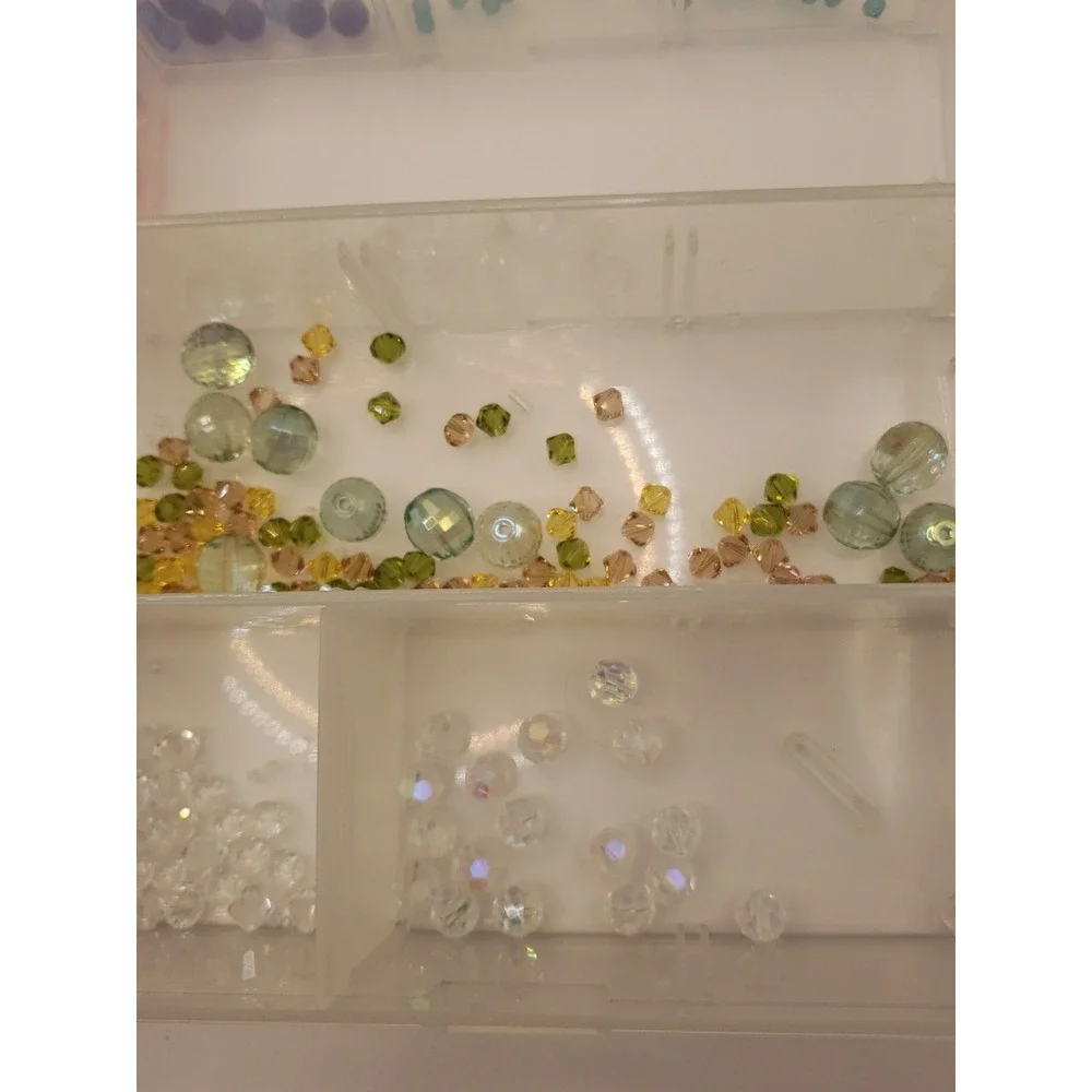 Assorted Jewelry Bead Lot Over 1lb Transparent Faceted Crafting Beads with Case